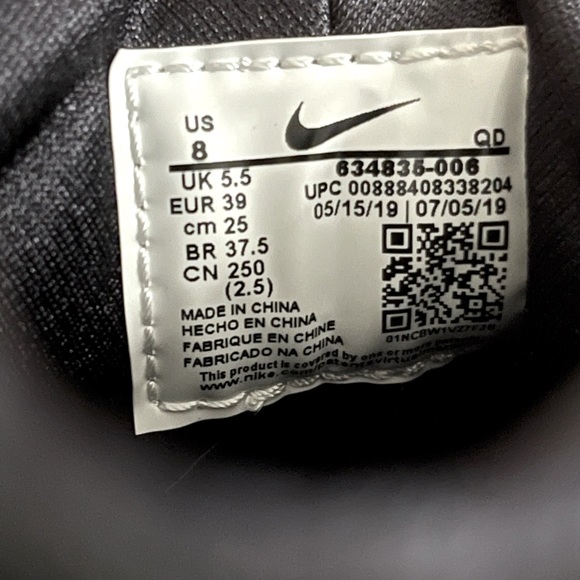 Nike Air Hurache Run - Picture 5 of 7